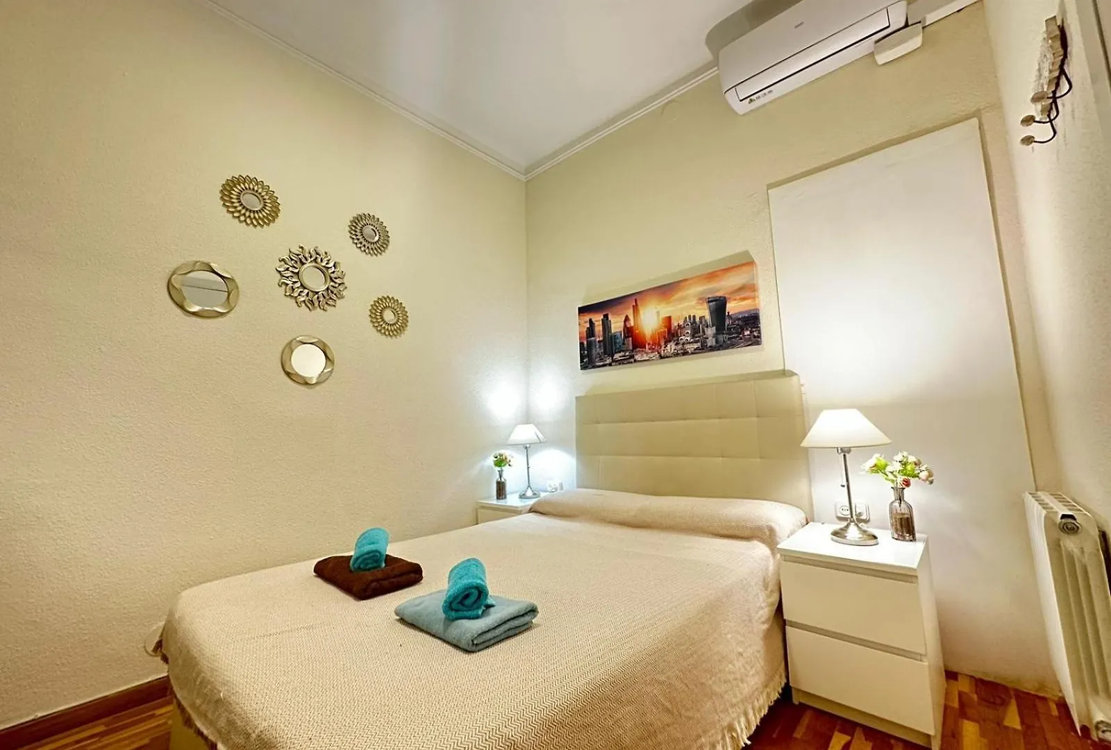 Rooms Aribau Barcelona Bed & Breakfast