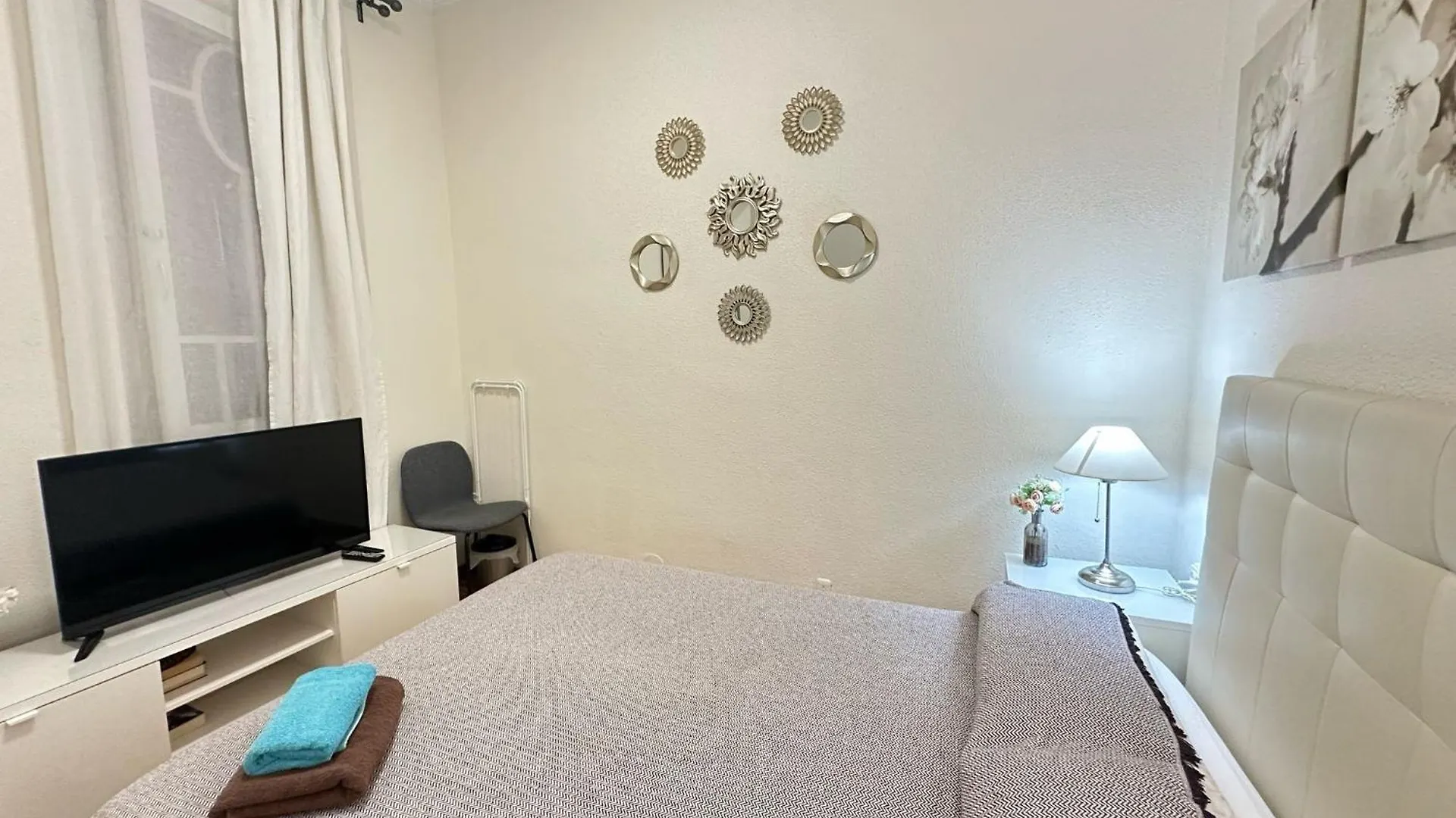 Rooms Aribau Barcellona Bed & Breakfast