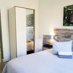 2* Affittacamere Barcelona Rooms
