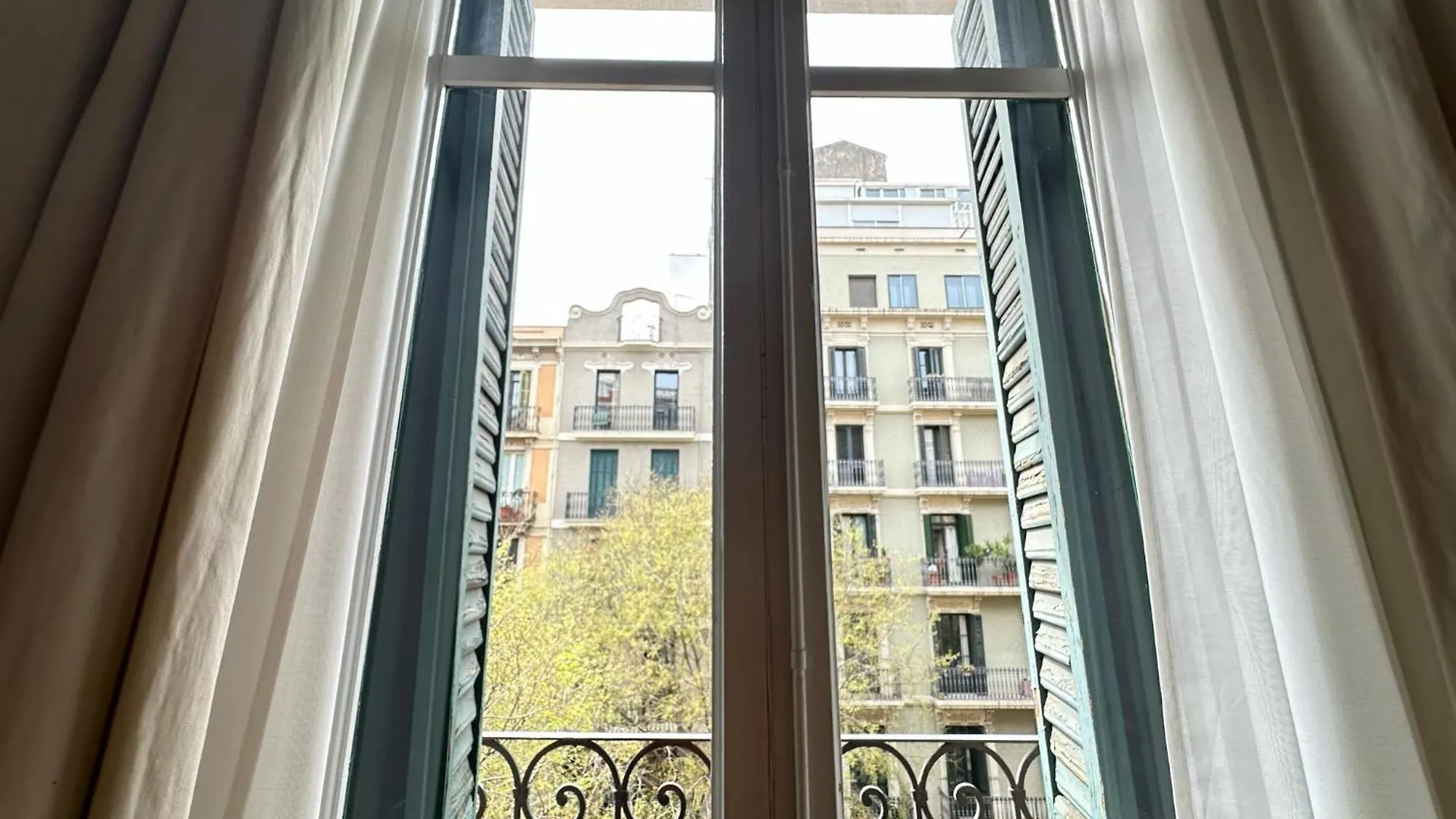 Nocleg ze śniadaniem Rooms Aribau Barcelona