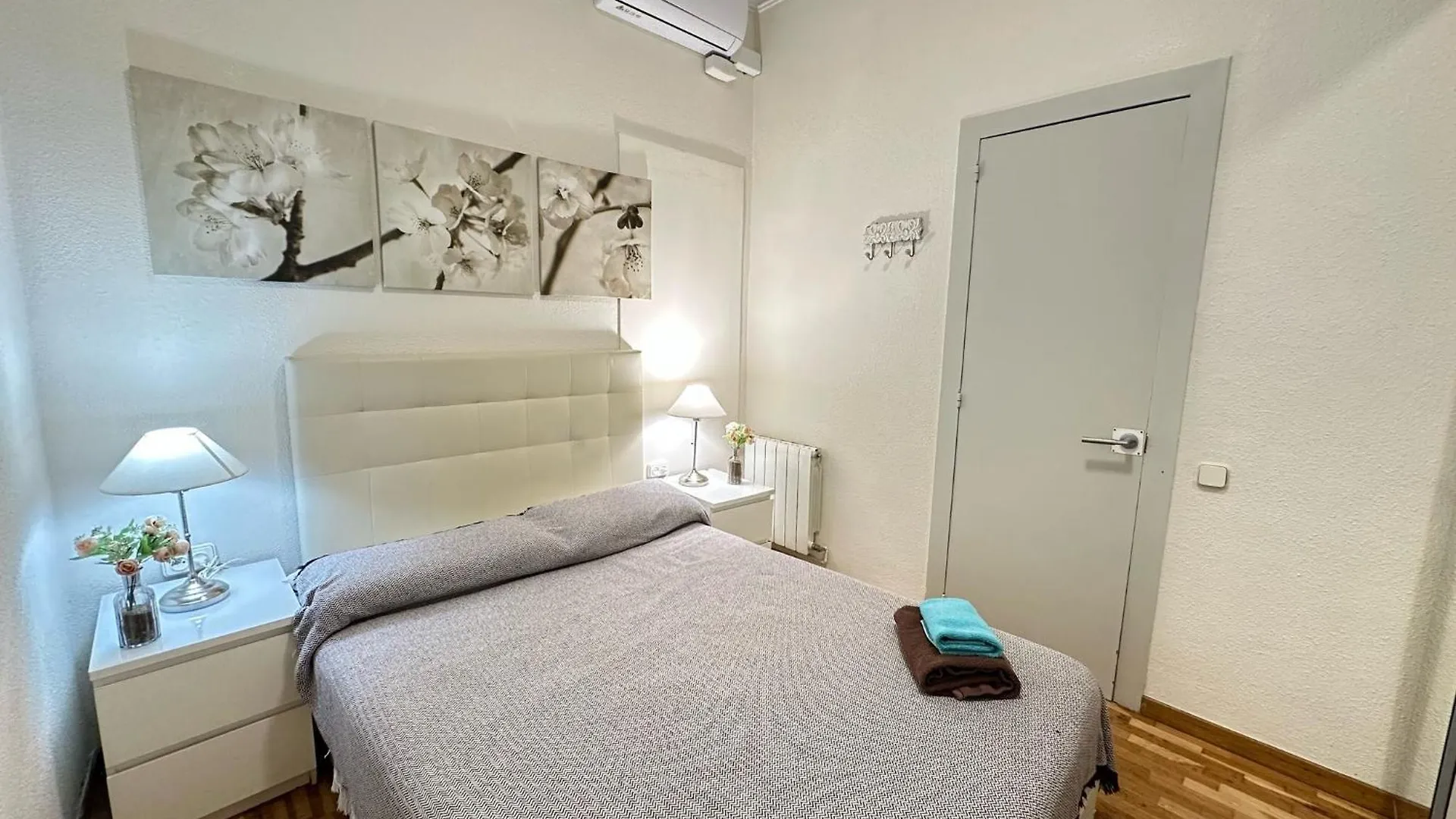 Nocleg ze śniadaniem Rooms Aribau Barcelona Hiszpania